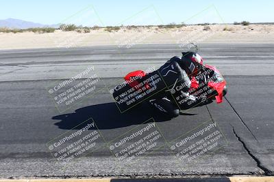 media/Dec-01-2025-Moto Forza (Mon) [[2daa91e15f]]/1-Advanced Group/Session 4 (Turn 10 Inside)/